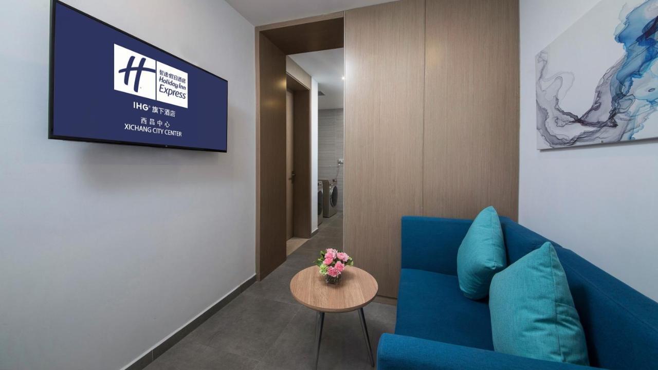 Holiday Inn Express - Xichang City Center By Ihg Exterior foto